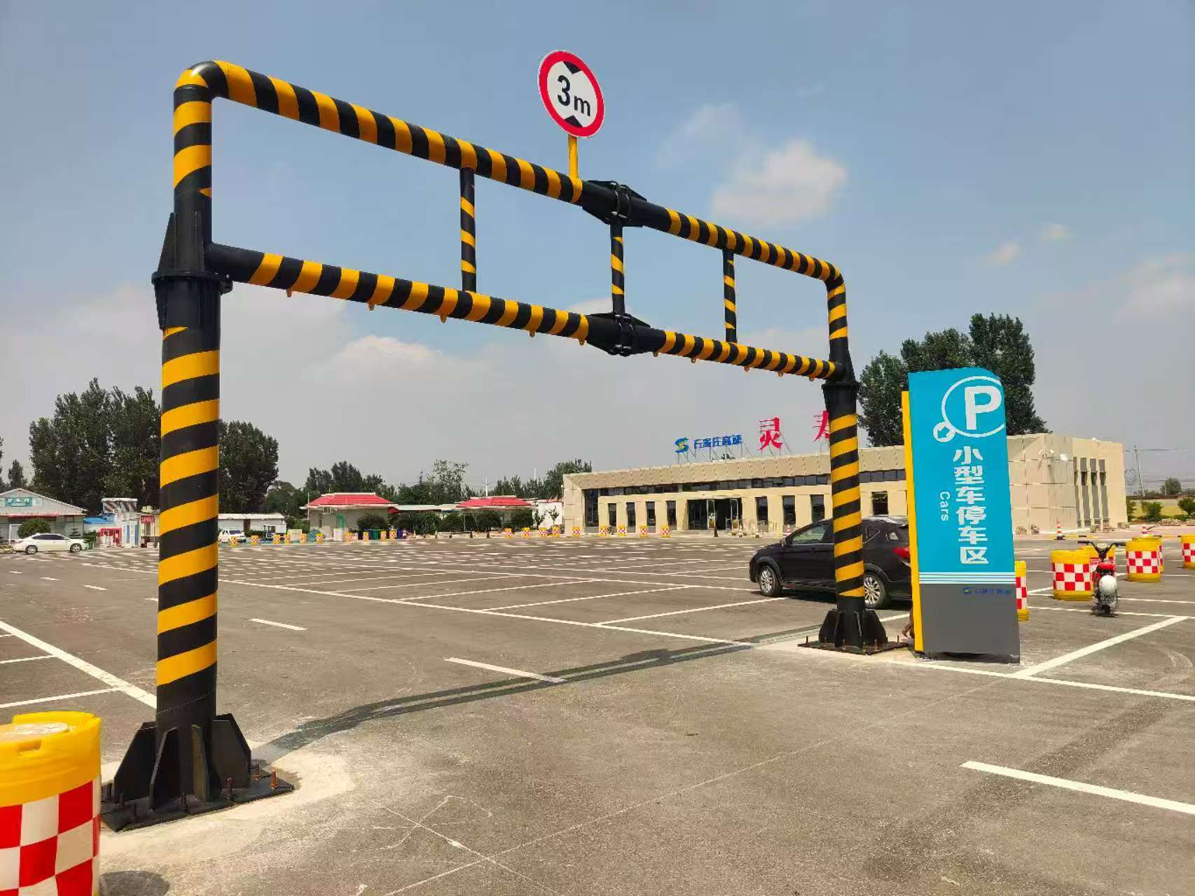 德阳市监控立杆限高架 - 价格